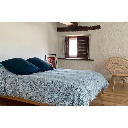 Chambre Triple Deluxe - Gite De La Louve Fougax-et-Barrineuf Εξωτερικό φωτογραφία